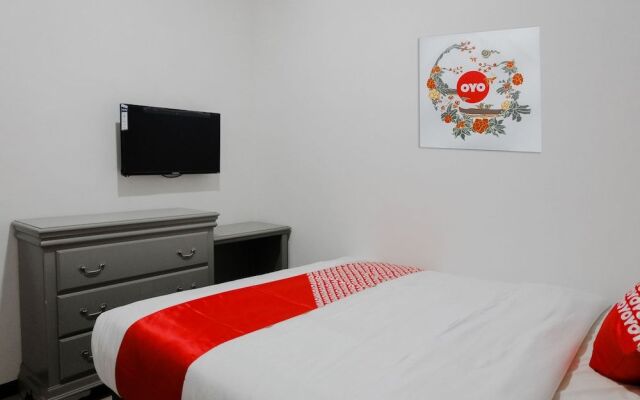 OYO 1108 Smart Tlogomas