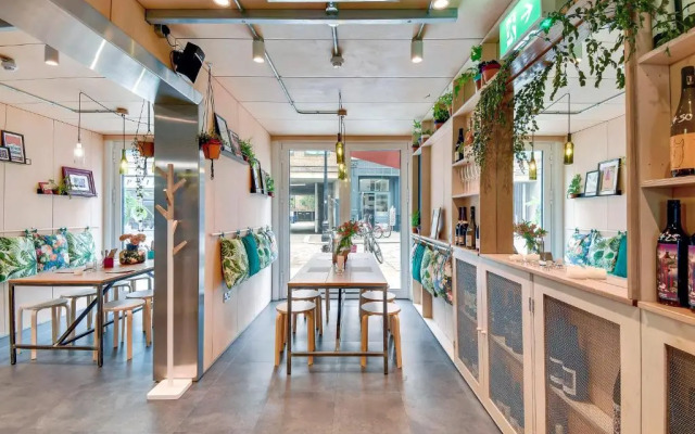 Stow-Away: South Bank