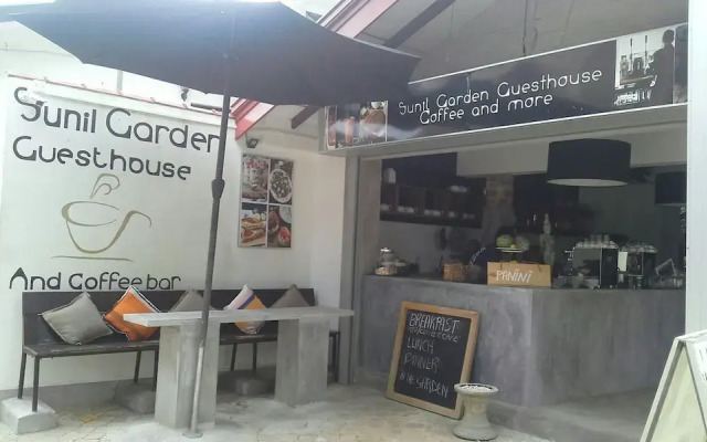 Sunil Garden Guesthouse Coffee and More