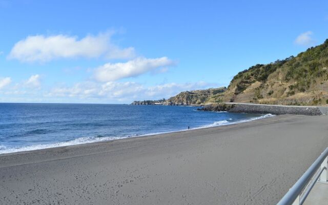Islet View