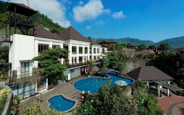 Jambuluwuk  Convention Hall & Resort Batu