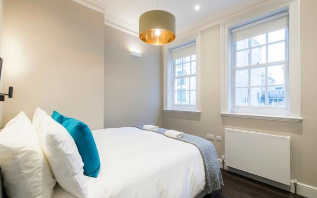 Elegant 2 bed Flat Close to Kensington Gardens!