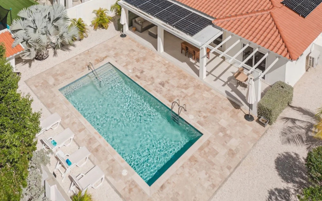 Paradise Aruba - 4 Bedroom Private Pool