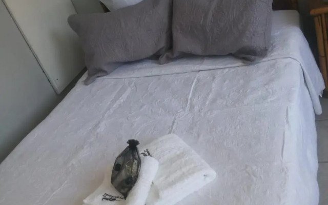 Inyoni Rocks Cabanas No 40