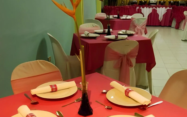 Bamboo Garden Business Inn