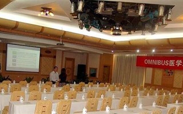 Liaocheng Chang Run Hotel