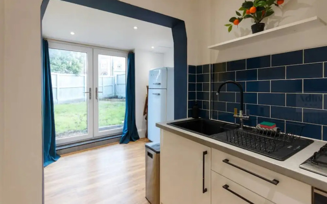 Cosy Margate Getaway Sleeps 5 By Adliv