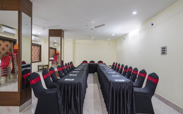 Fabhotel Gvr Grand