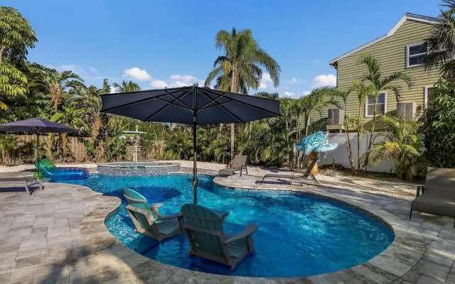 Bayside Bliss 3 Bedroom Home by RedAwning