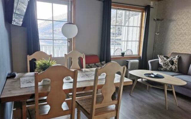 Flam Marina And Apartments