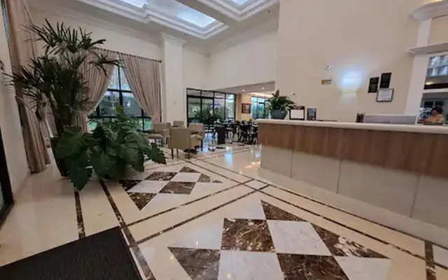 Kazanoah - Universe Flat