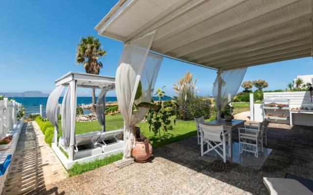 Artemis Seafront Stone Studio