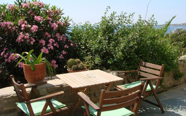 Nikolas Hotel