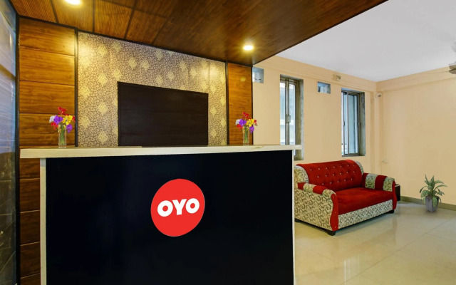OYO Flagship 70030 Gopika Stay Inn