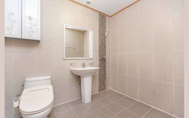 Gyeongju Woorinuri Pension