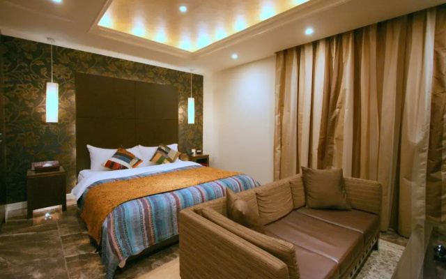 Hotel Aura Daito