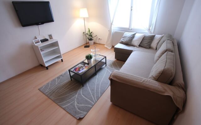 Dfive Apartments - Aranykez