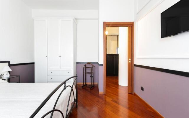 MyHomeInComo - Santa Chiara Apartment