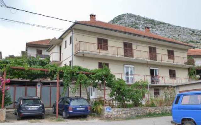 Apartman Hrupjela in Trebinje, Bosnia and Herzegovina from 54$, photos, reviews - zenhotels.com hotel front
