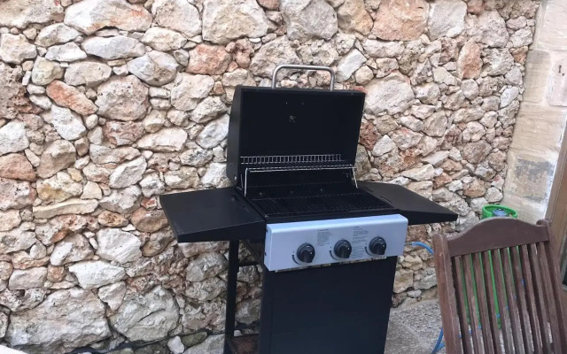 Ta' Manwel Farmhouse