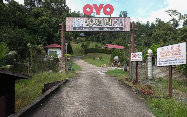 OYO 89928 Acf Guest House