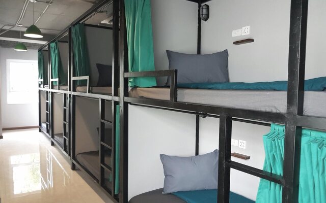 Republik Backpackers Hostel