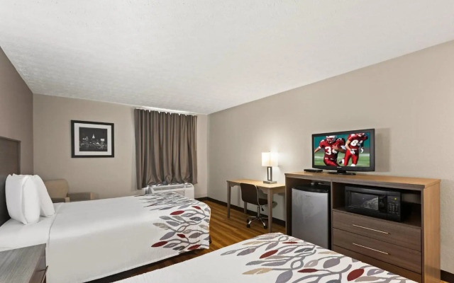 Red Roof Inn & Suites Newnan