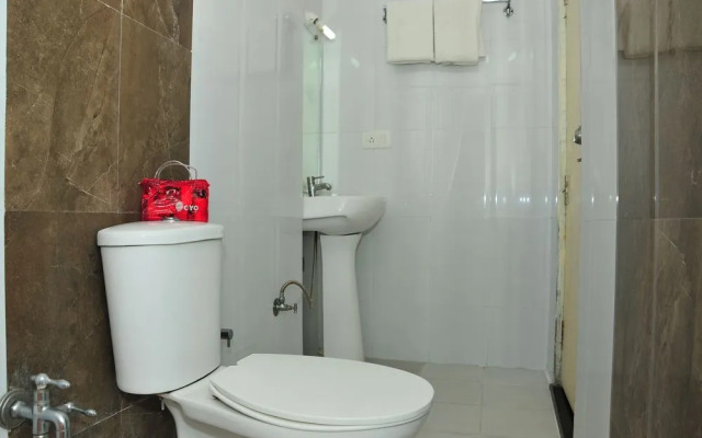 OYO 5586 Prakash Palace