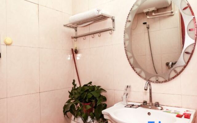 Zhanbei Express Hotel (Datong Railway Station)