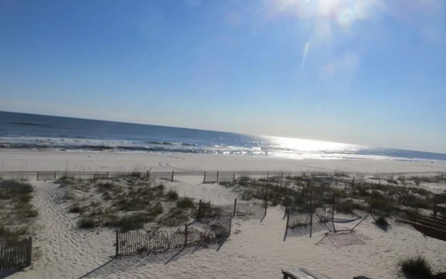 Comfort Breeze by RedAwning