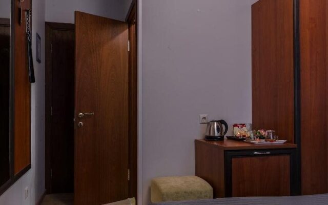 Mini Hotel Kvartira 2