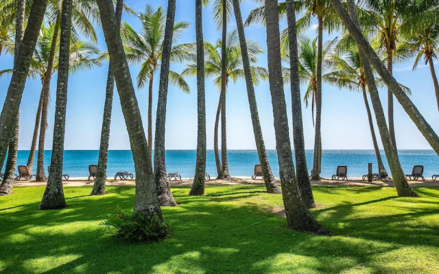 Beachfront Apt In Alamanda Beachfront Resort 25