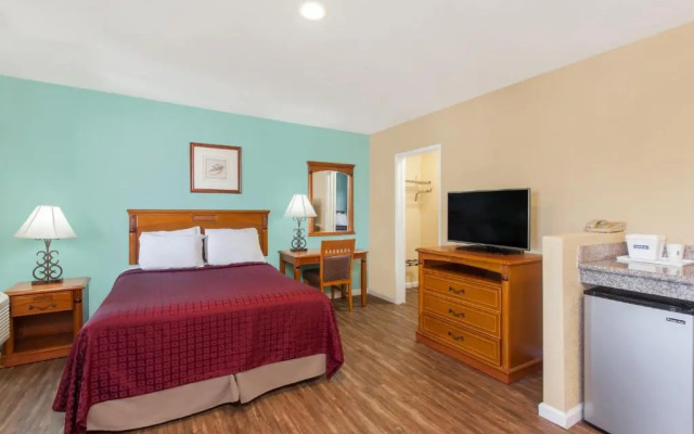 Travelodge by Wyndham San Diego SeaWorld