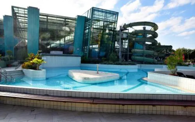 Portobello Wellness & Yacht Hotel