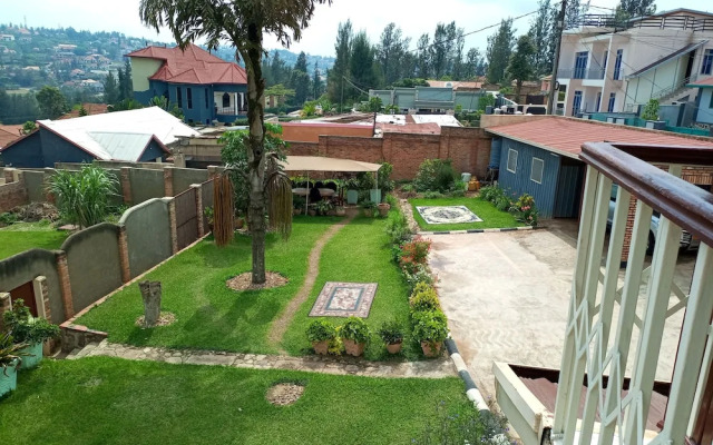 Charming 2-bed House in Kigali