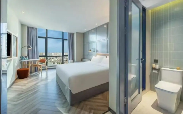 Yifeng hotel