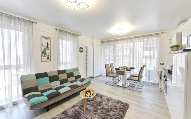 Sunflower 2BR Apartment in Nord10- parking n pool