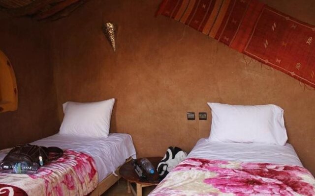 Auberge Kasbah Dar Sahara Tours - Hostel
