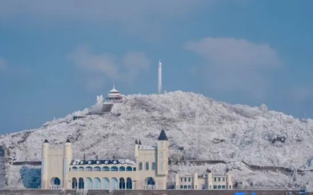 Yunhai Jiangnan Tianchi Light Luxury Holiday Guesthouse
