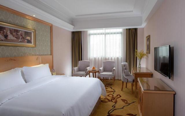 Vienna Hotel Shenzhen Buji Ganli Road Branch