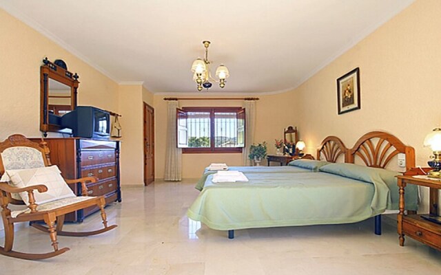 Villa Llobell - Plusholidays