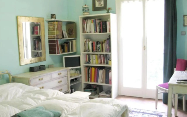 Central & Cosy boutique Apt - 3 min from Metro