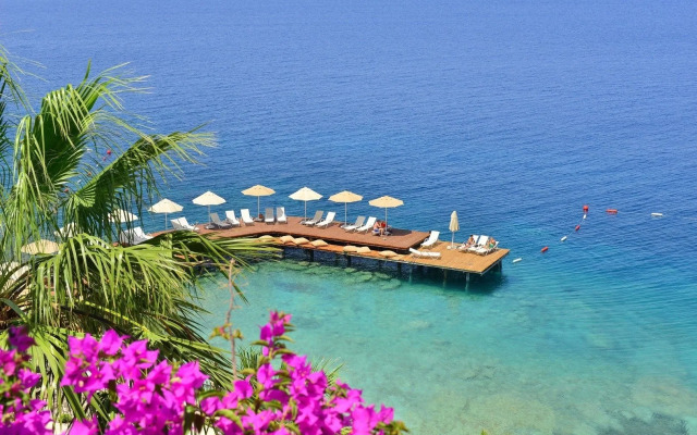 BVS BOSPHORUS Resort Hotel & SPA