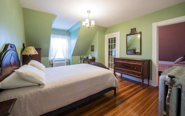 Perkins Inn