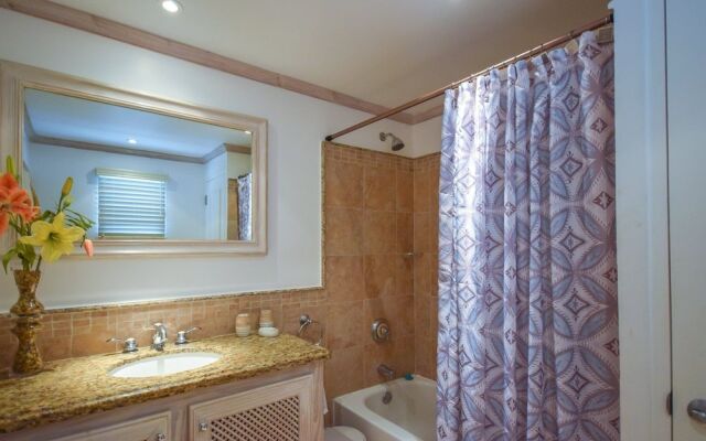 Modern 2-bed Apt Near Beach In St. Lawrence Gap 2 Bedroom Apts by Bluescape