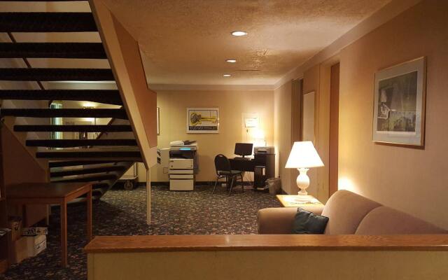 Hibbing Park Hotel & Suites