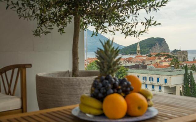 Leona Residences Apartment