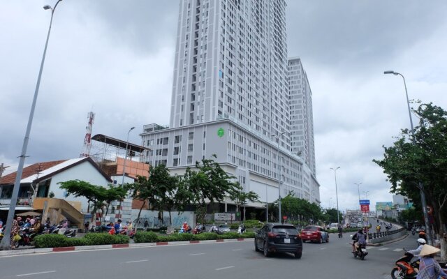Saigon Lazzzy Hostel