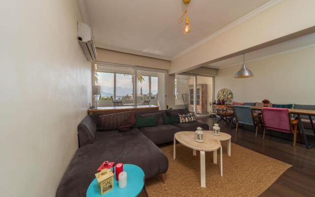 Central Flat with Great View in Muratpasa Antalya