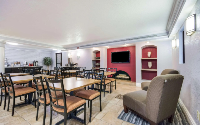Econo Lodge